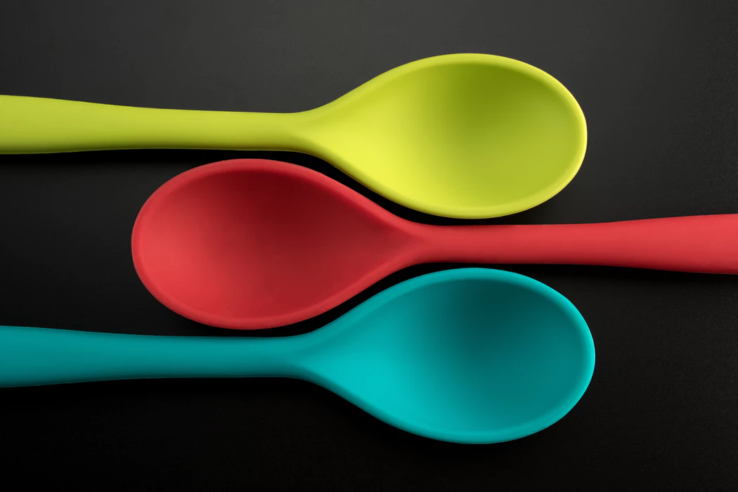 Kodi Silicone Idzalowa M'malo mwa Pulasitiki Yaulere ya BPA Pazinthu Za Ana?